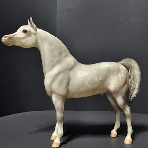 VTG Breyer Traditional Proud Arabian Stallion Dapple Grey Horse #839 1990's